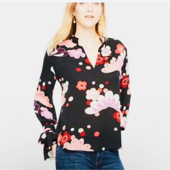Ann Taylor Vibrant Floral Bow Cuff Black Long Sleeve Keyhole Blouse Feminine Fun - Picture 2 of 10